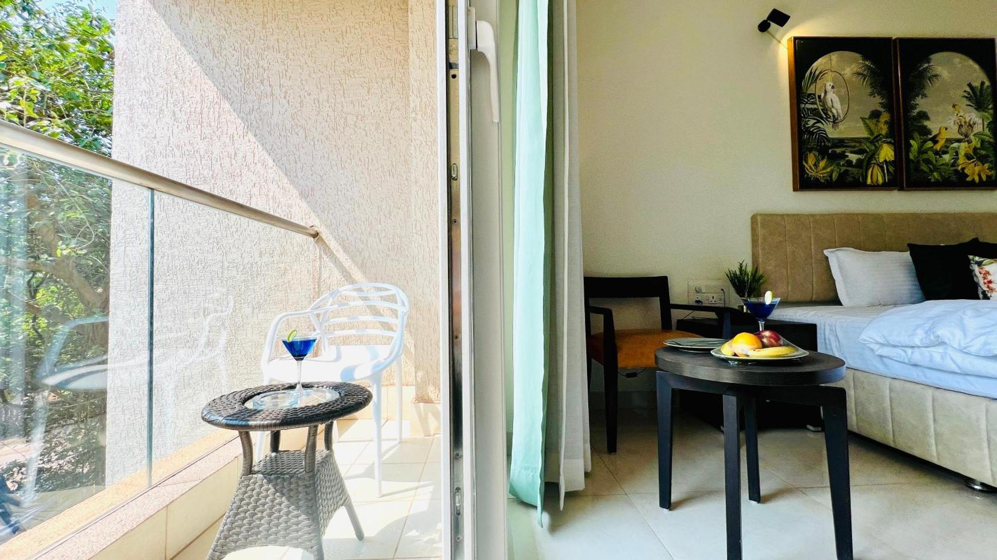 Bluo Amani Vagator - Boutique Hotel Goa Anjuna Esterno foto